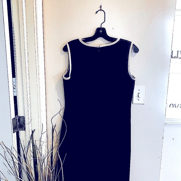 Black Dress - Picture 2 of 2